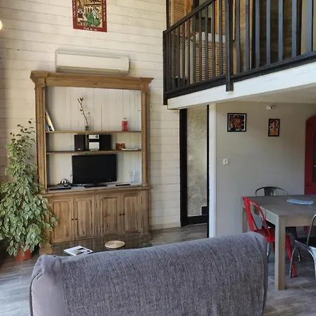 Holiday home Arnoult